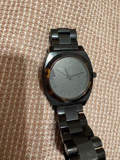 Analog Mechanical (Manual) Women