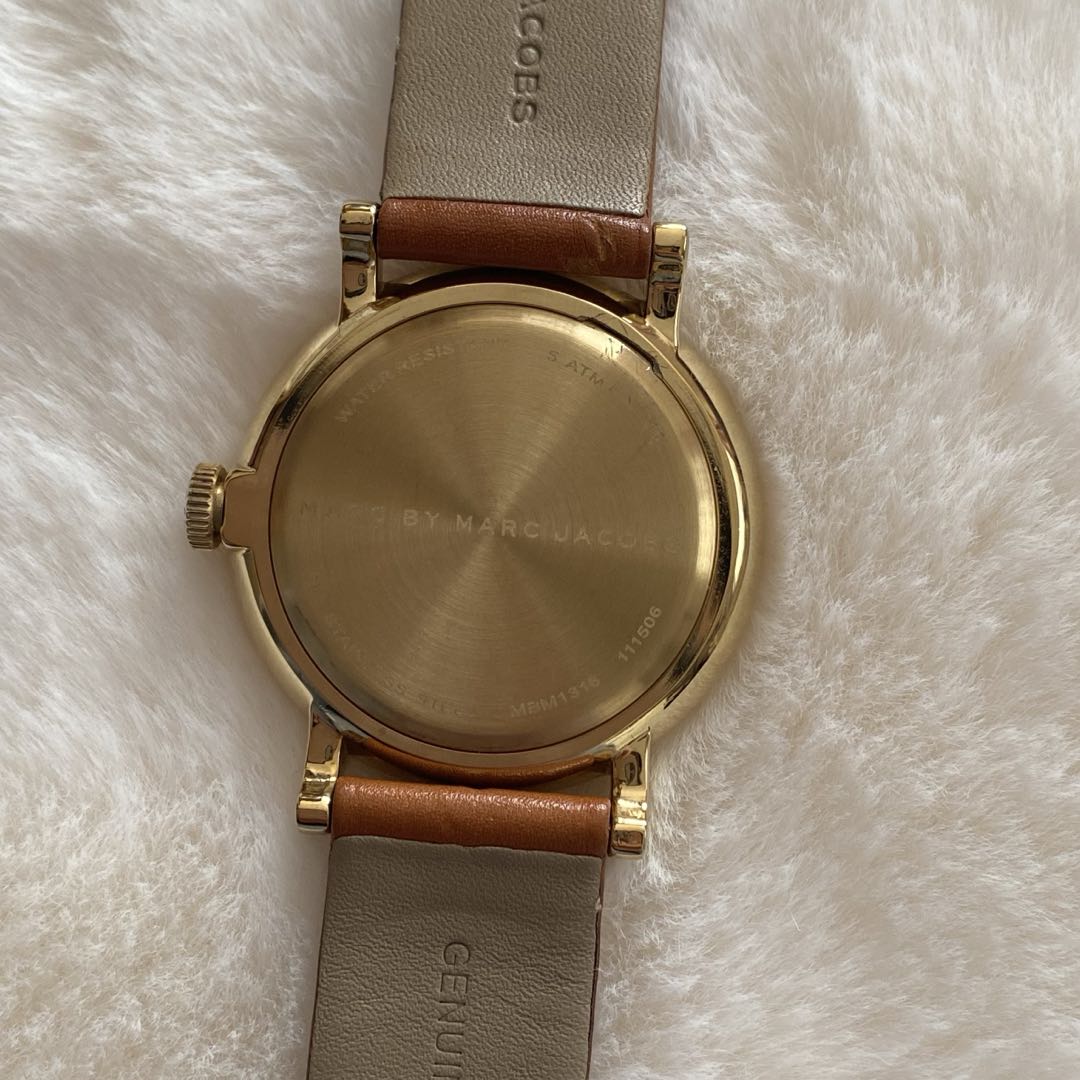 Analog Quartz Women
