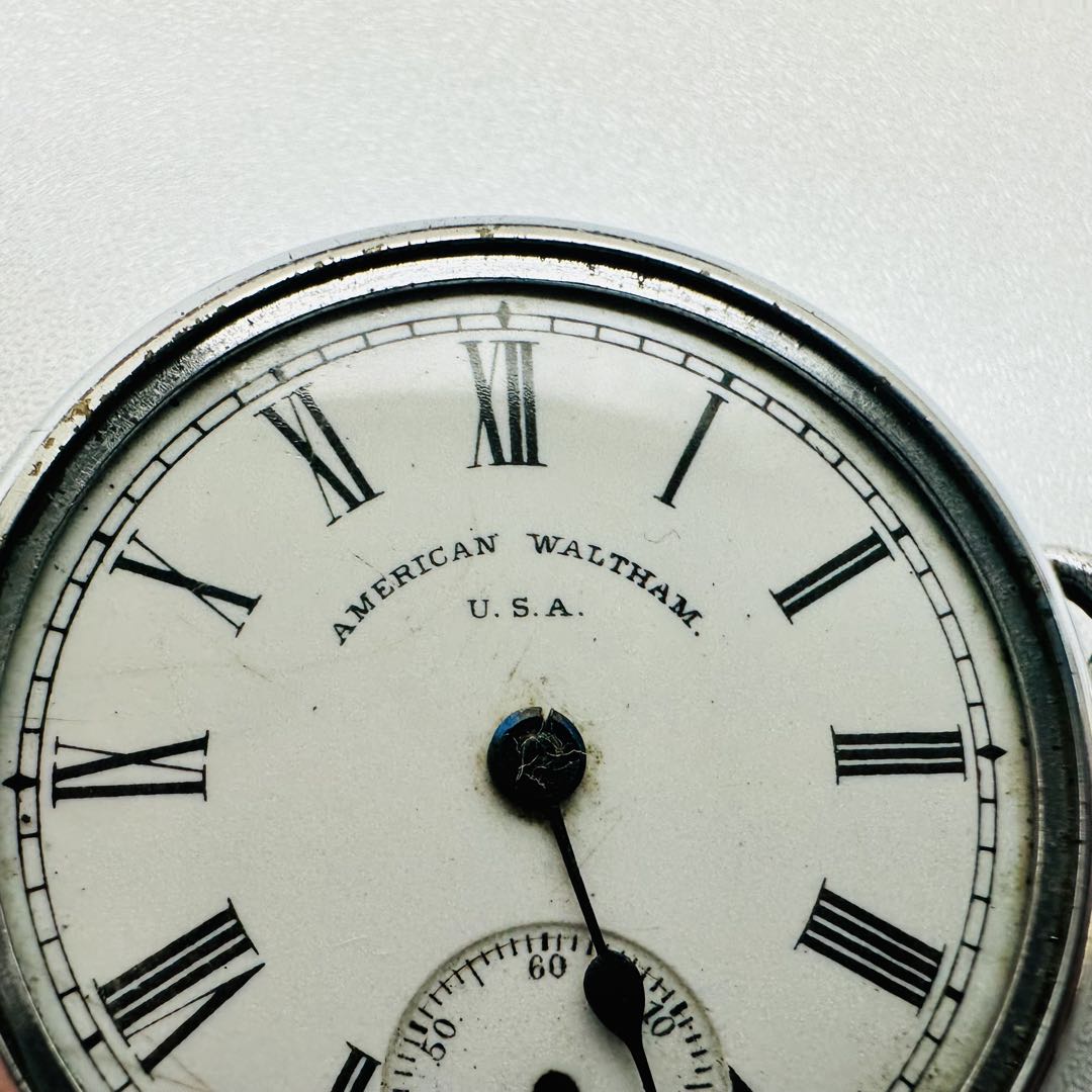 Waltham Analog Mechanical (Manual) Men