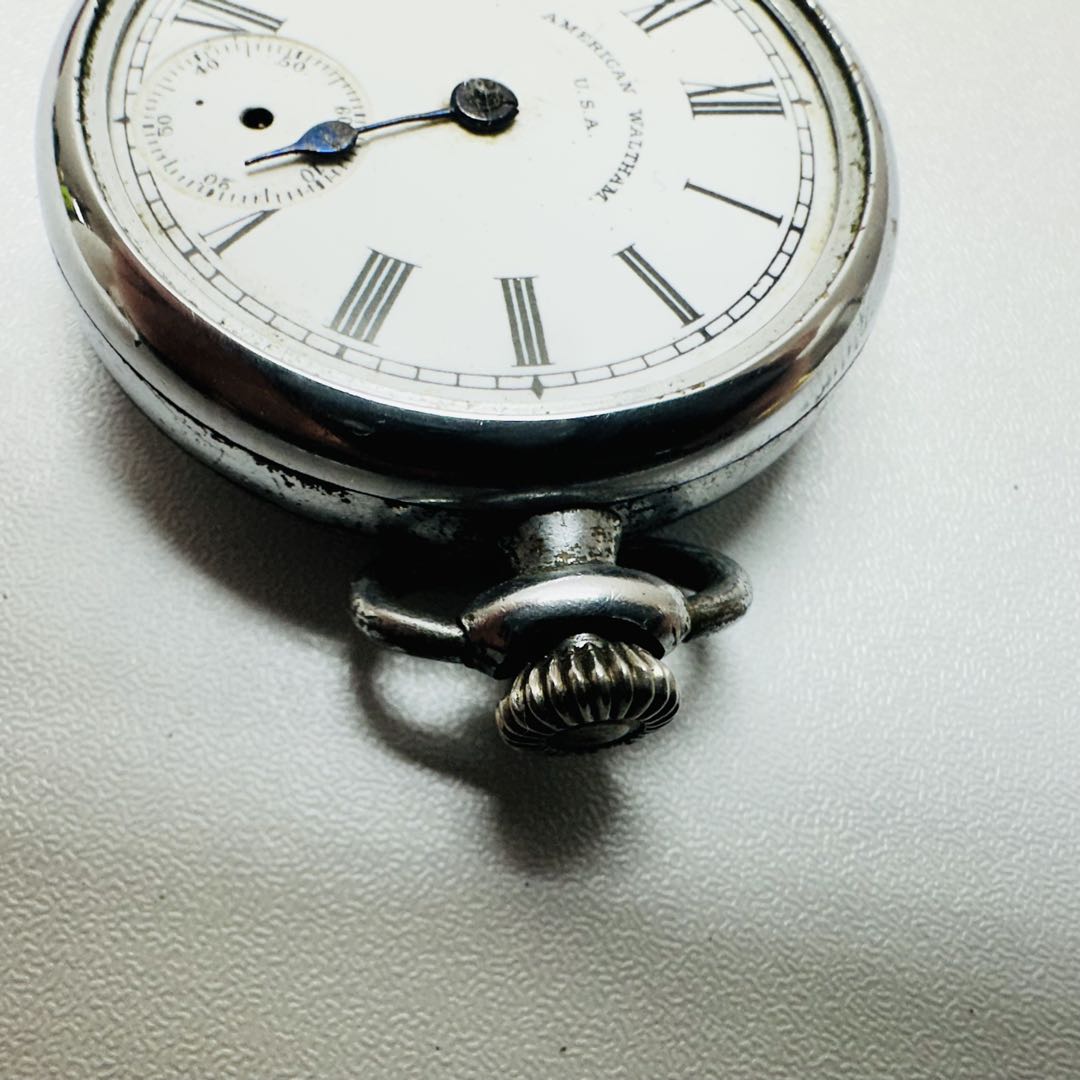Waltham Analog Mechanical (Manual) Men