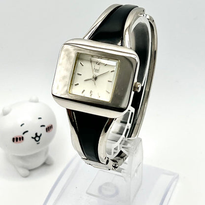 Heel Analog Quartz Women ヒール Watch スクエア ブレスレット レア [For Parts / Junk]