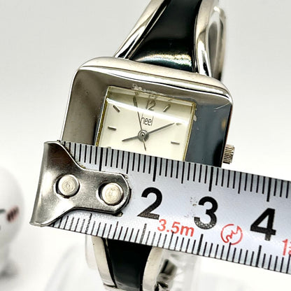 Heel Analog Quartz Women ヒール Watch スクエア ブレスレット レア [For Parts / Junk]