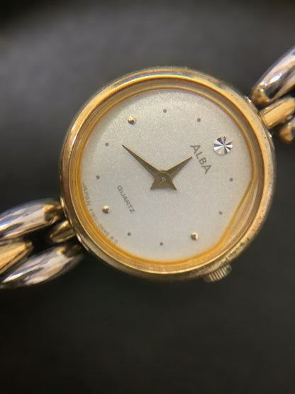 Seiko Alba Y150-0B00 Analog Quartz Women