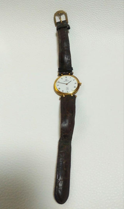Givenchy Analog Quartz Men ジバンシー 稼動品 Menwatch ゴールドカラー