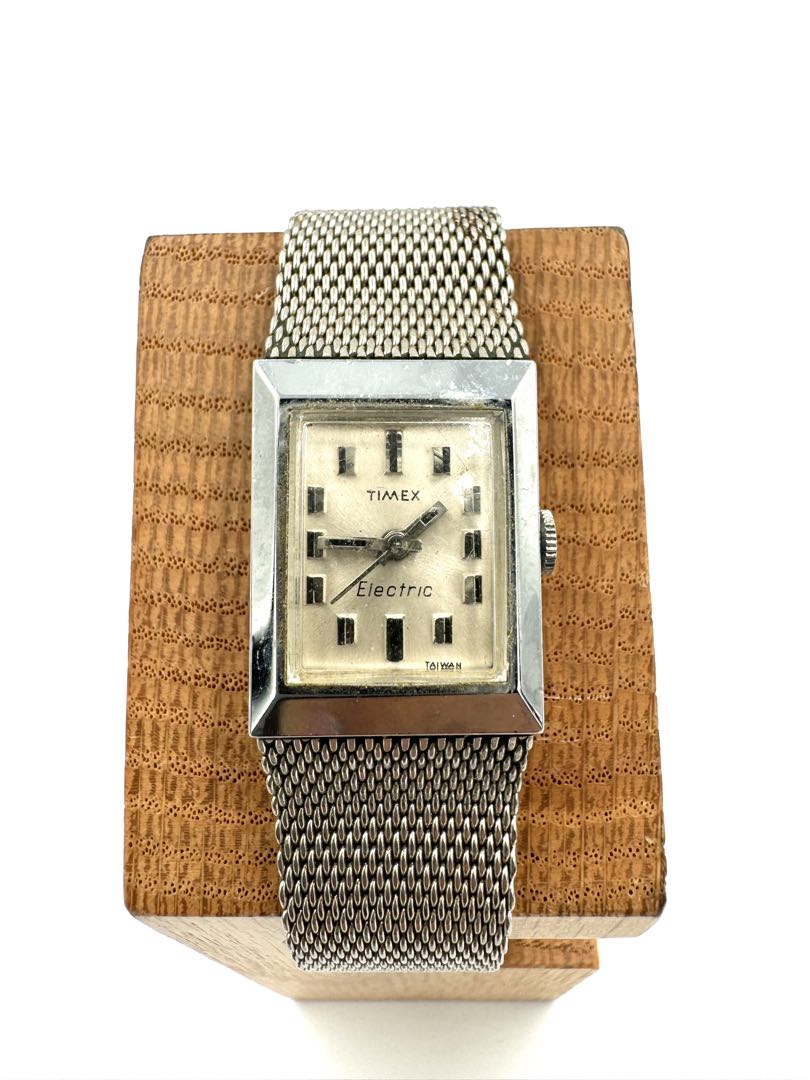 Timex Electric Ladies Digital Quartz Women Vintage Petite Watch Missing Back Cover 18Mm Jdm Junk