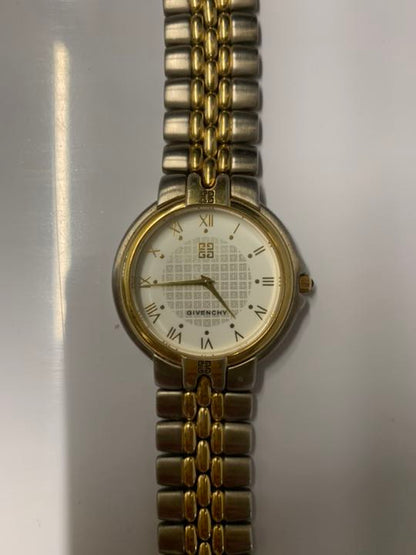 Givenchy Analog Quartz Men