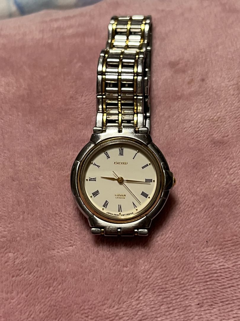 Citizen EXCEED Analog Quartz Women