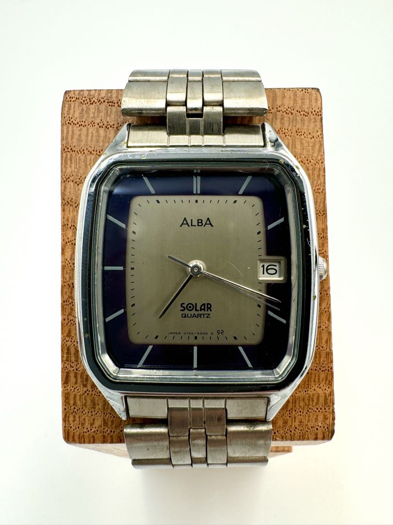 Seiko Alba V102-5010 Analog Quartz Men Solar