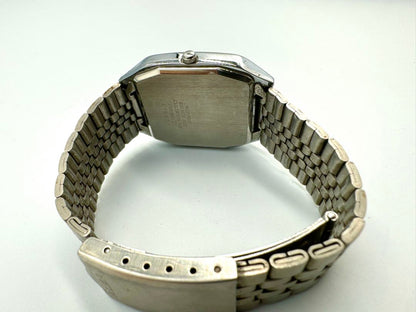 Seiko Alba V102-5010 Analog Quartz Men Solar