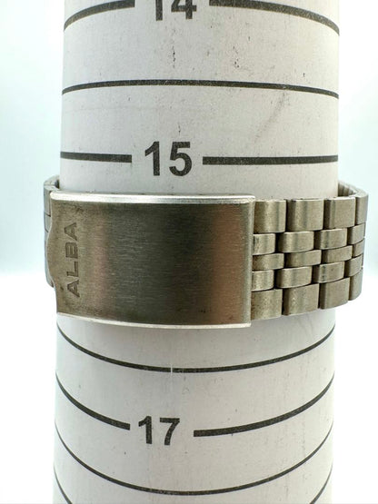 Seiko Alba V102-5010 Analog Quartz Men Solar