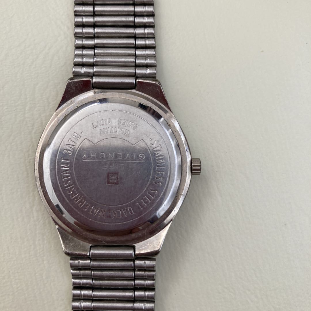 Givenchy Analog Quartz Women