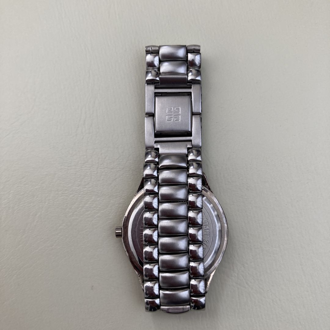 Givenchy Analog Quartz Women