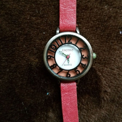 LUCERO Analog Quartz Women