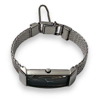 Ysl/yves Saint Laurent Analog Quartz Women Women Yves Saint Laurent Ysl Watch Rectangular Case Excellent Condition