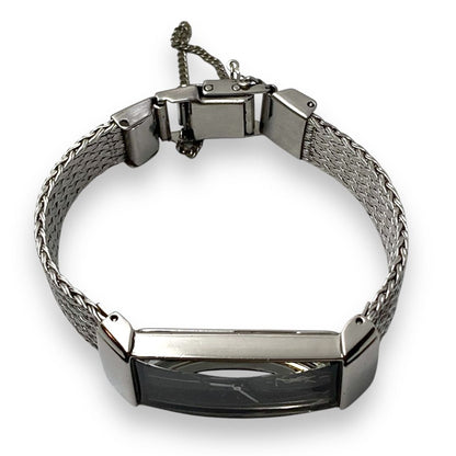 Ysl/yves Saint Laurent Analog Quartz Women Women Yves Saint Laurent Ysl Watch Rectangular Case Excellent Condition