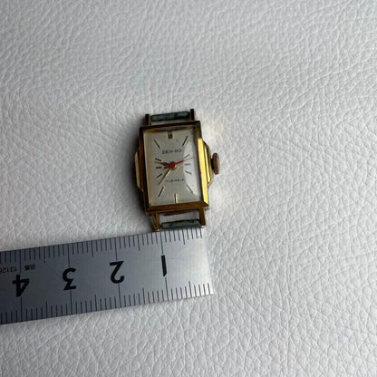 It-Ro Analog Mechanical (Manual) Women Den-Ro Vintage Manual Winding Watch