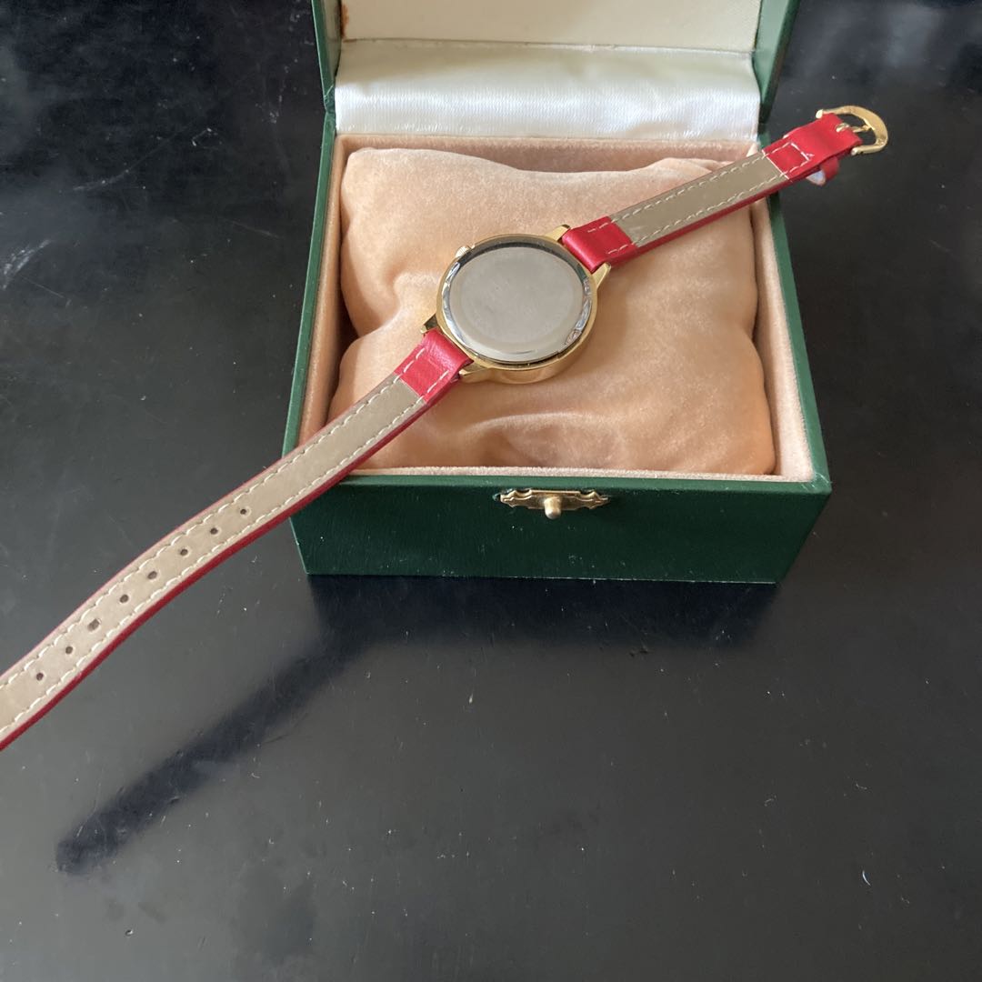 Yut-miu Analog Quartz Women Women