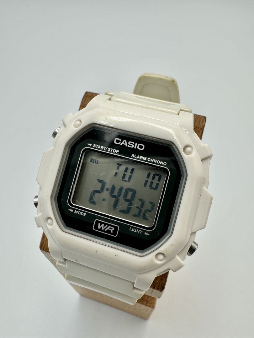 Casio F-108WH Digital Quartz Men