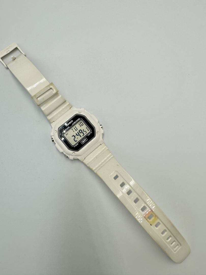 Casio F-108WH Digital Quartz Men