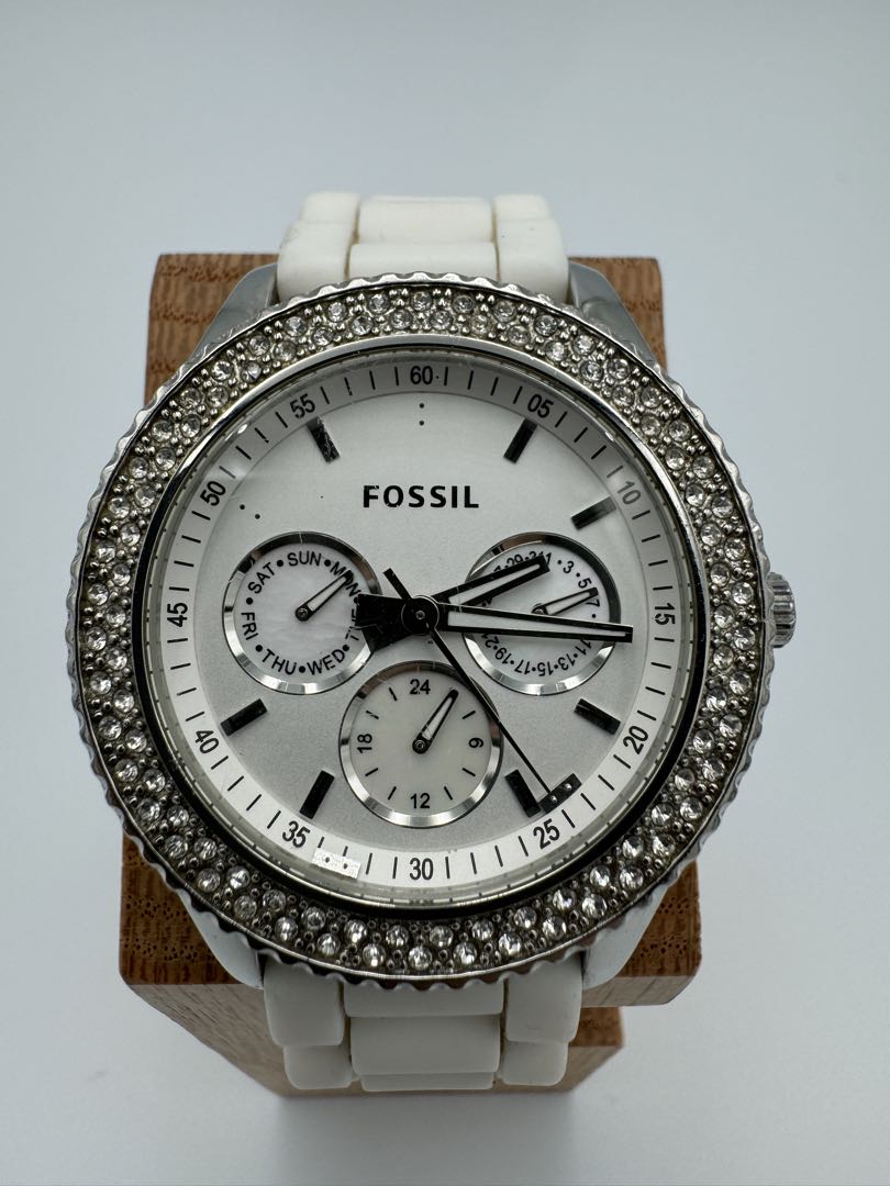 Guess Analog Quartz Women Watch For Parts