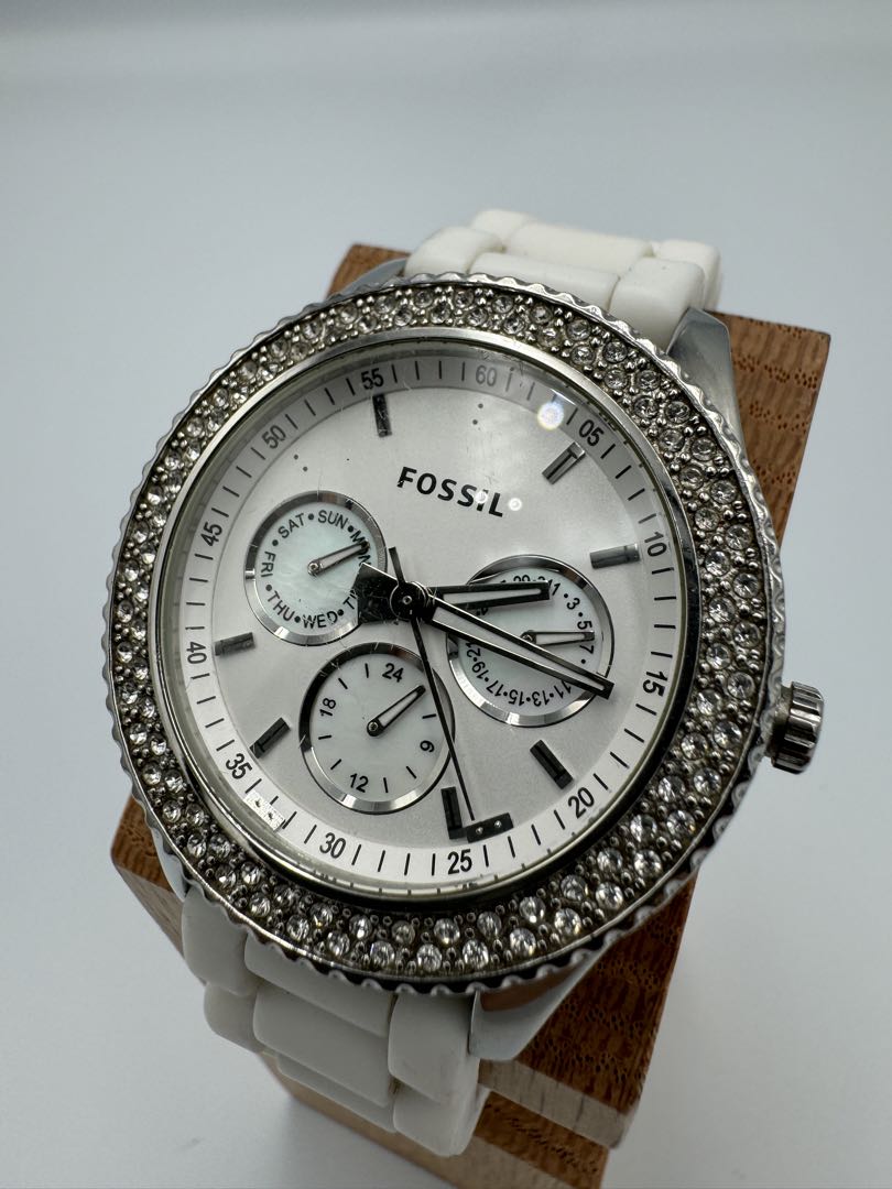 Guess Analog Quartz Women Watch For Parts
