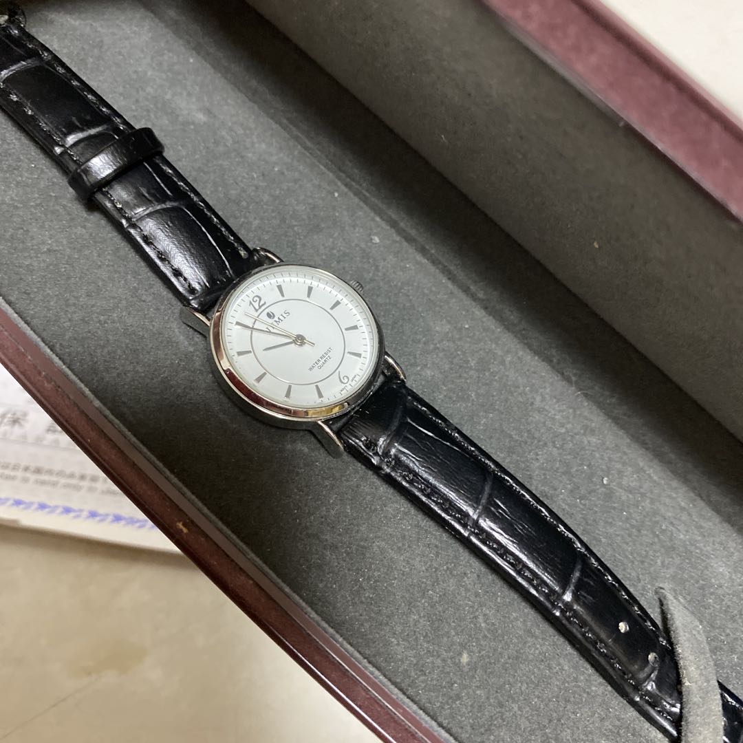 Analog Quartz Women