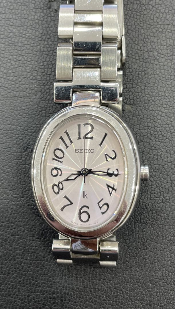 Seiko lk/lukia Analog Quartz Women