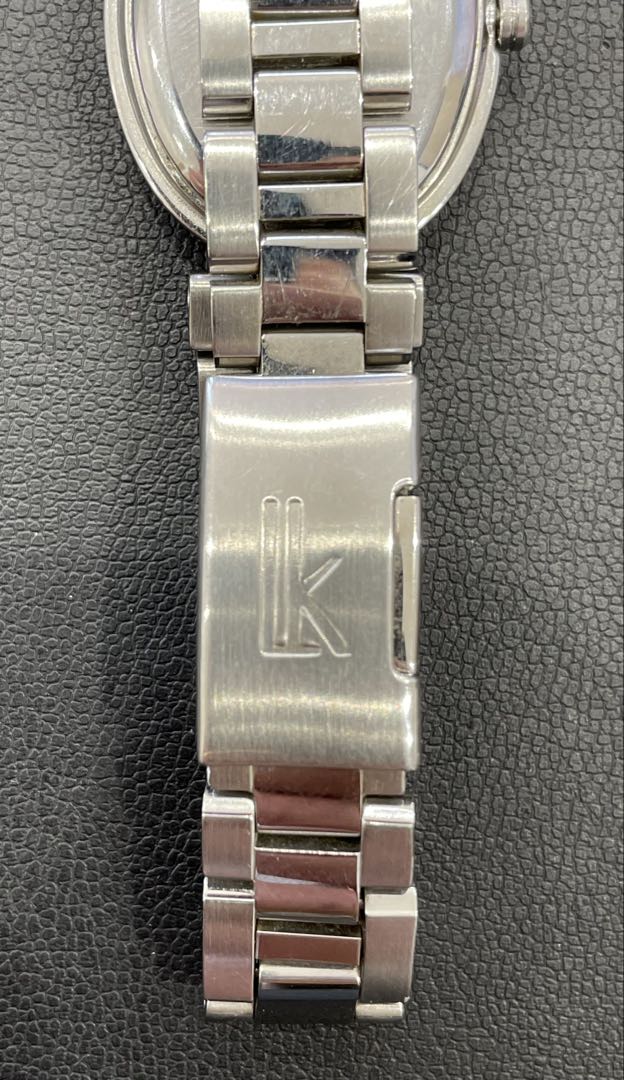 Seiko lk/lukia Analog Quartz Women