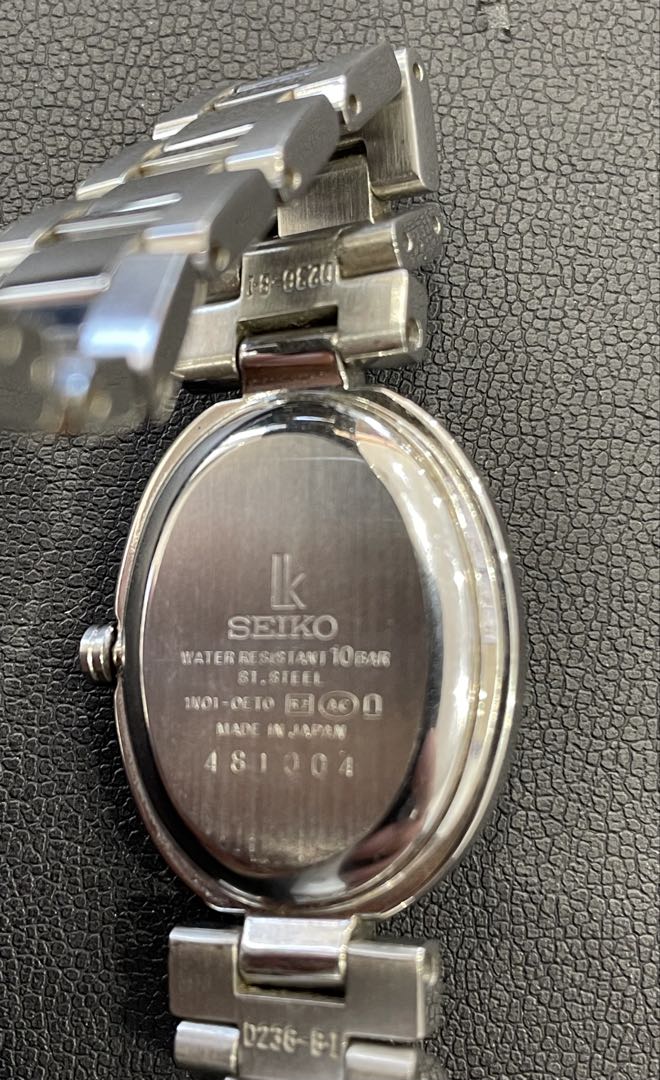 Seiko lk/lukia Analog Quartz Women