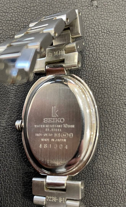 Seiko lk/lukia Analog Quartz Women
