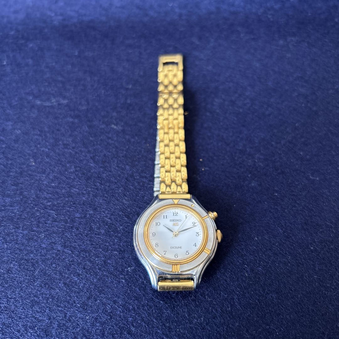Seiko Dolce Analog Mechanical (Automatic) Women