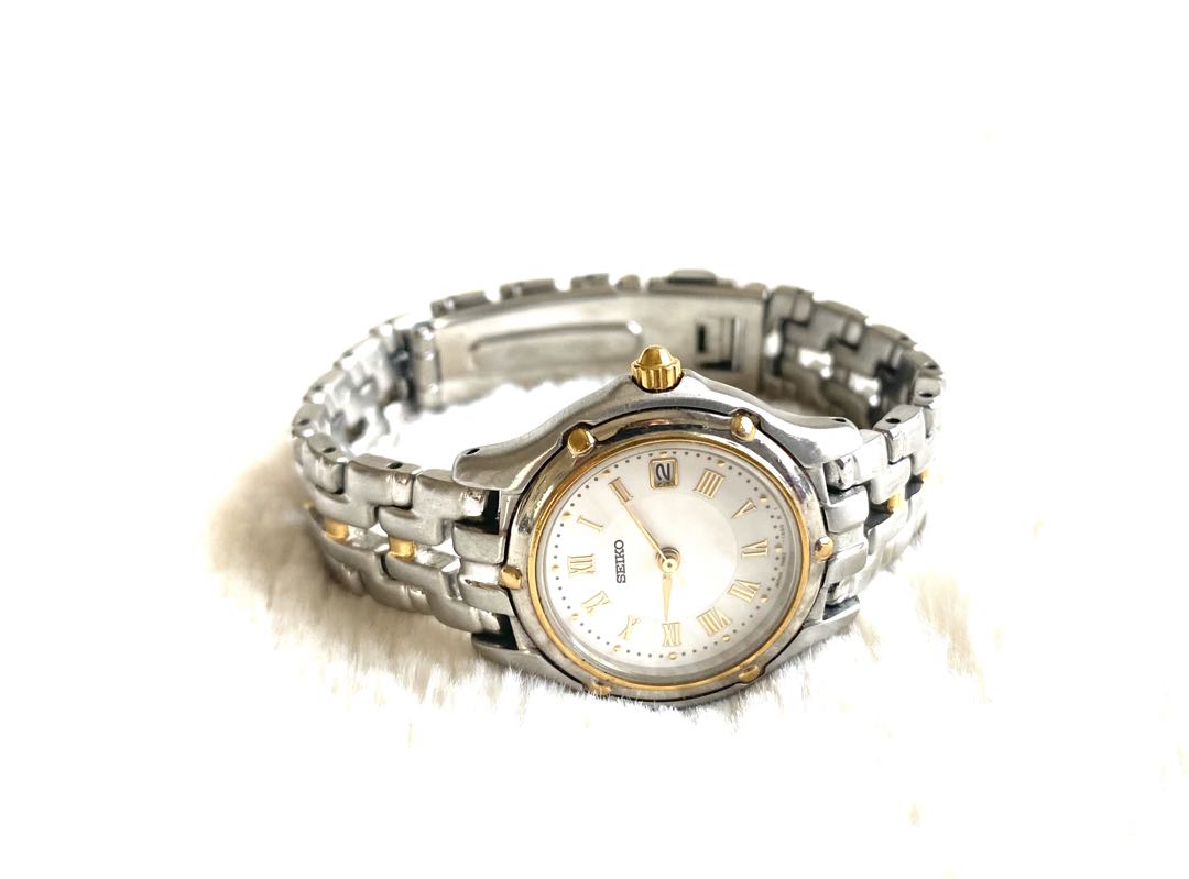 Seiko Analog Quartz Women