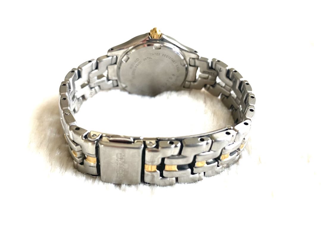 Seiko Analog Quartz Women