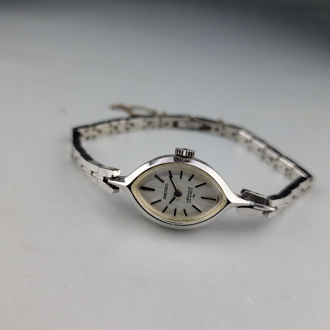 Seiko X12MM Analog Mechanical (Manual) Women