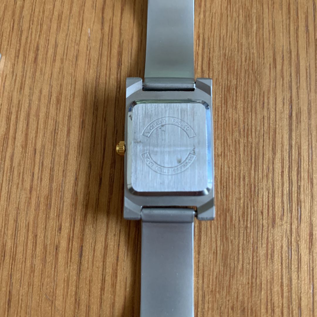Kabana Analog Quartz Women