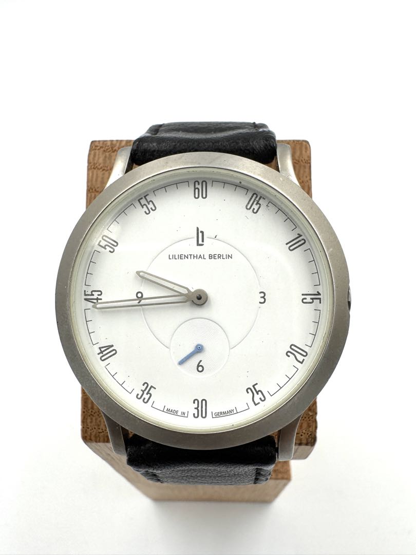 Lilienthal Berlin Analog Quartz Men Watch
