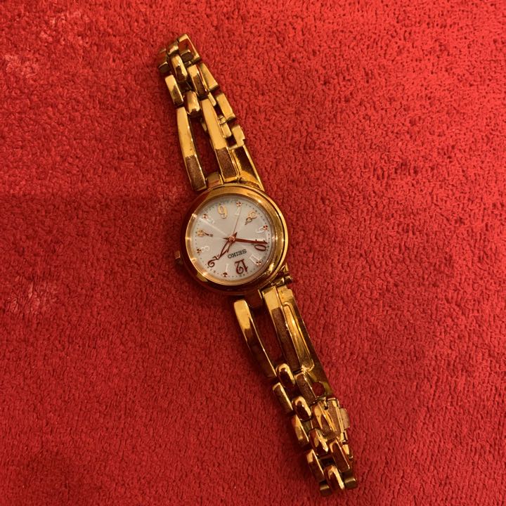 Seiko Analog Quartz Women