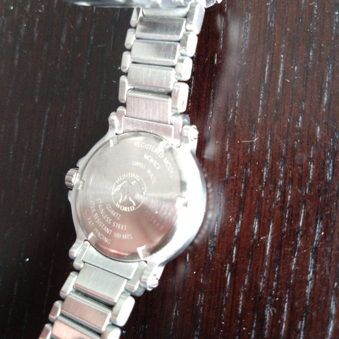 Hunting World Analog Quartz Women