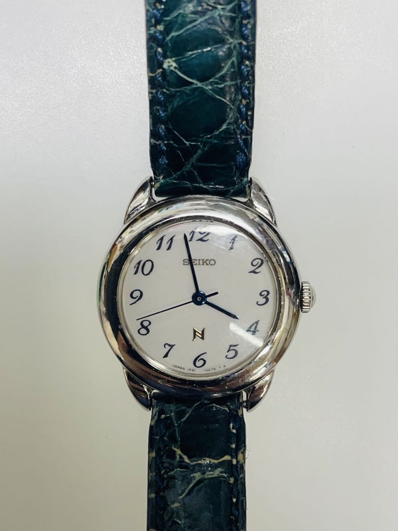 Seiko 1F21-0050 Analog Quartz Women Qz Pre-owned