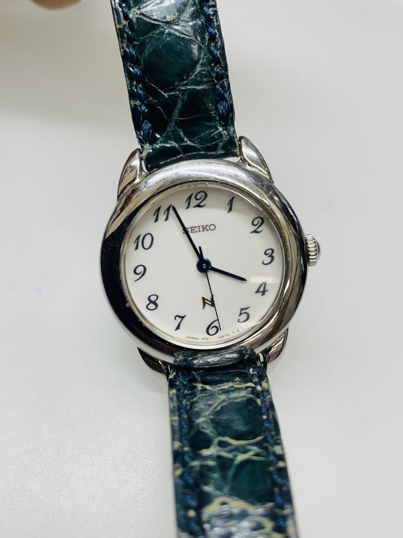 Seiko 1F21-0050 Analog Quartz Women Qz Pre-owned
