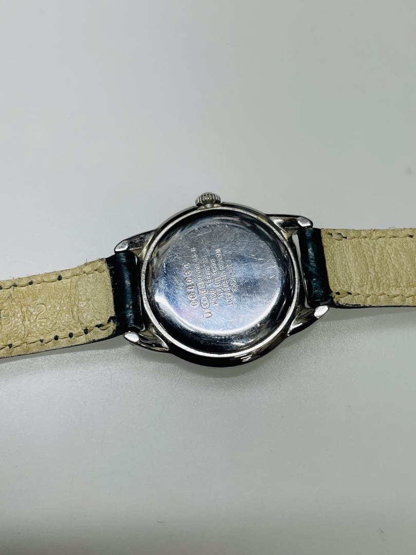 Seiko 1F21-0050 Analog Quartz Women Qz Pre-owned