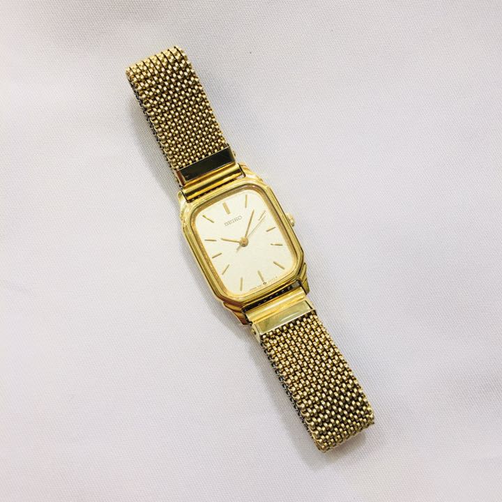 Seiko Analog Quartz Women