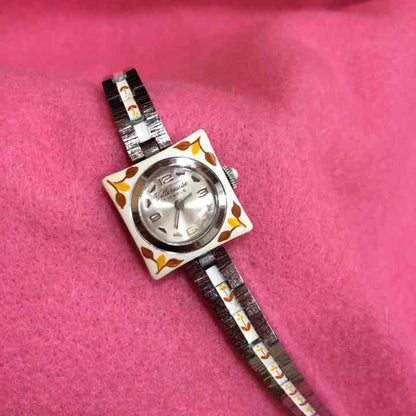 Adlereuse Analog Mechanical (Manual) Women