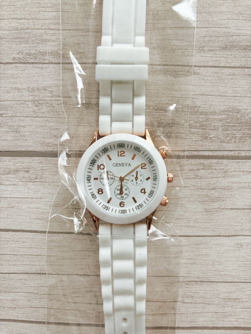 Geneva 146.8 Analog Quartz Women