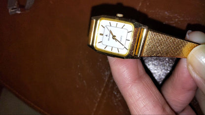 BUREN Analog Mechanical (Manual) Women