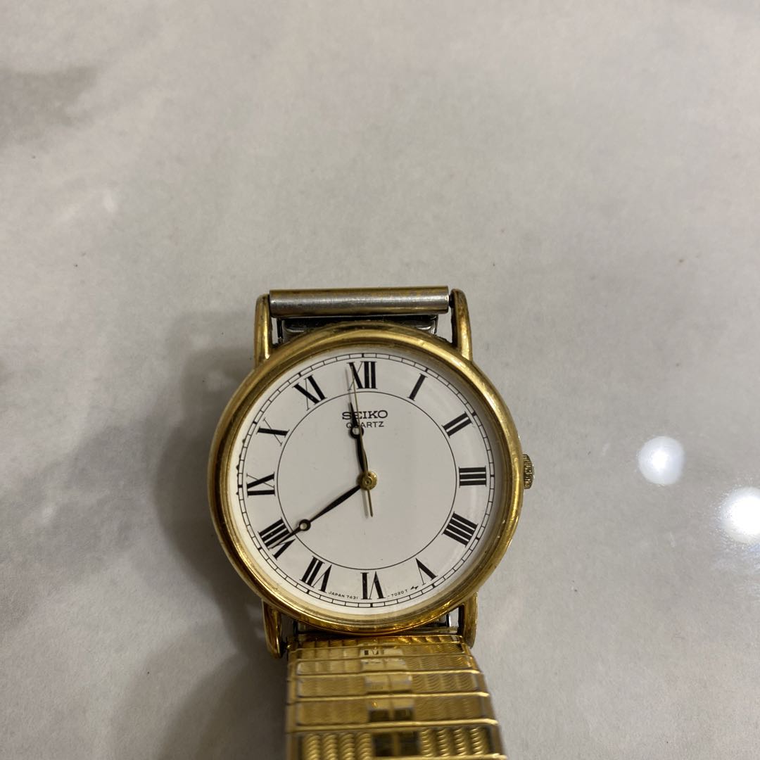 Seiko Analog Quartz Women