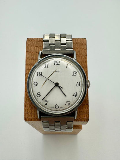 TIMEX Manual Winding Watch Cracked Case NOT WORKING FOR PARTS