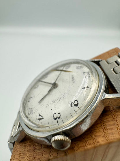 TIMEX Manual Winding Watch Cracked Case NOT WORKING FOR PARTS