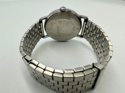 TIMEX Manual Winding Watch Cracked Case NOT WORKING FOR PARTS