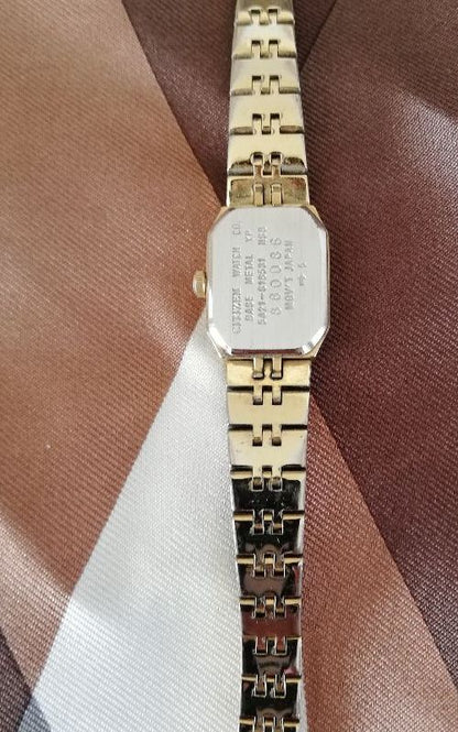 Citizen Analog Quartz Women